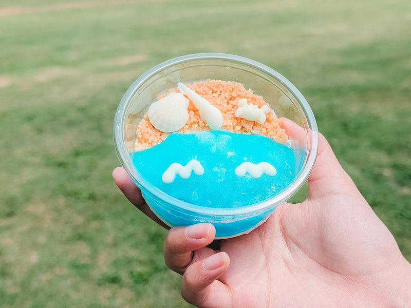 海色のソフトクリームを求めて〈WHARF TANECHI〉へ。【種差】