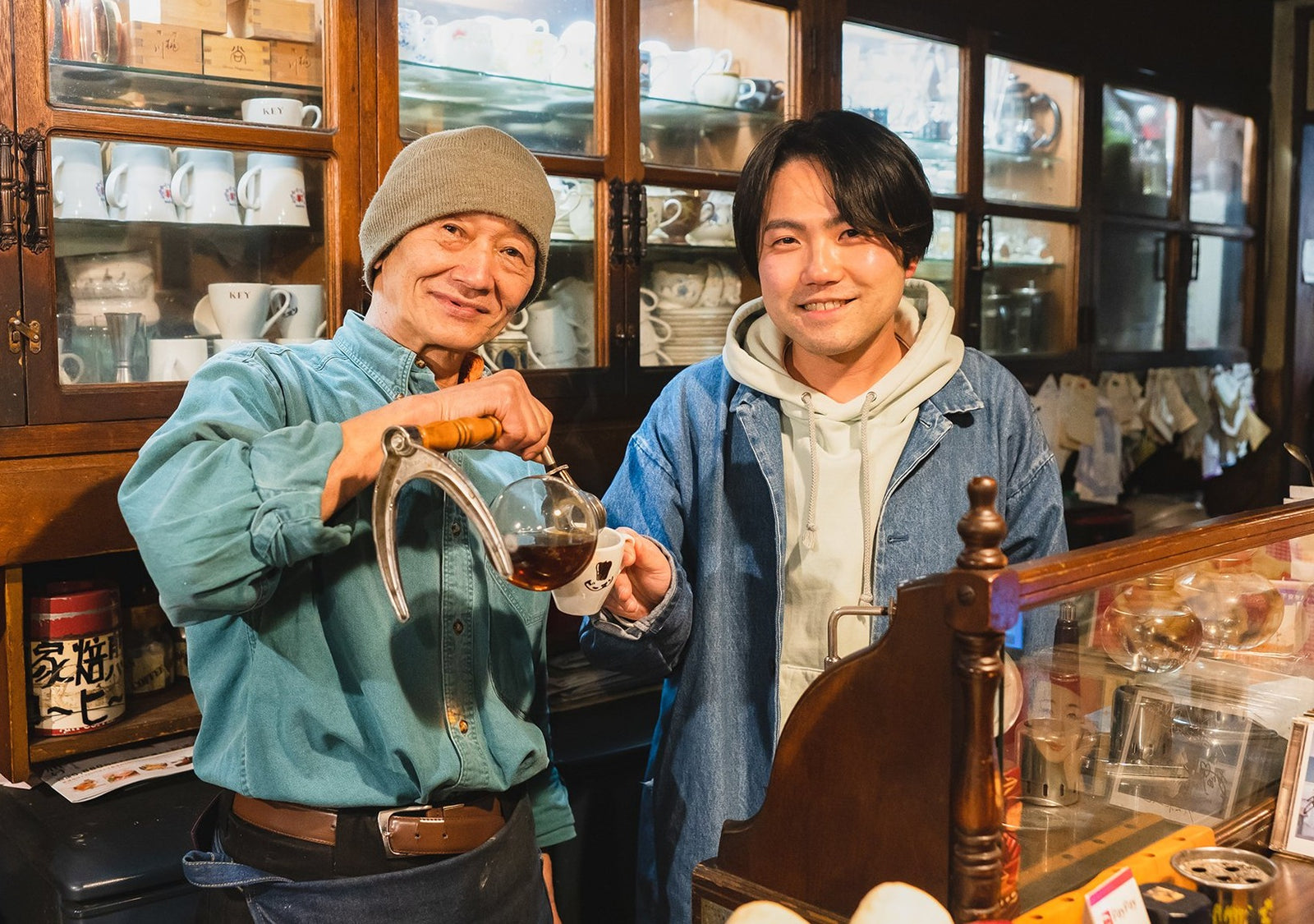 中心街で46年。〈喫茶ピーマン〉がつなぐもの。【十六日町】 – はちまち