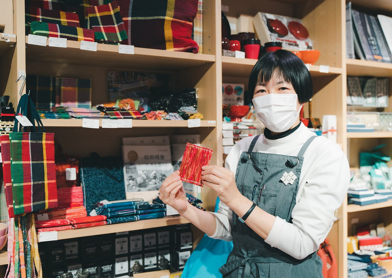 暮らしのなかに“街の誇り”を。〈カネイリミュージアムショップ〉で郷土