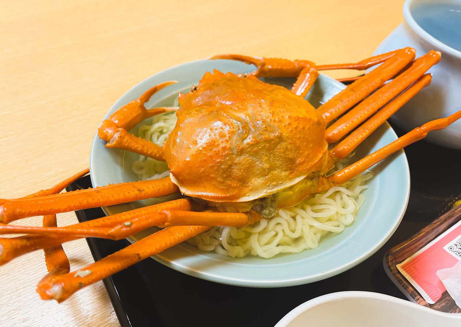 もはや「カニと麺とスープ」!? 〈稲瀬〉の“一杯まるごと”カニラーメン