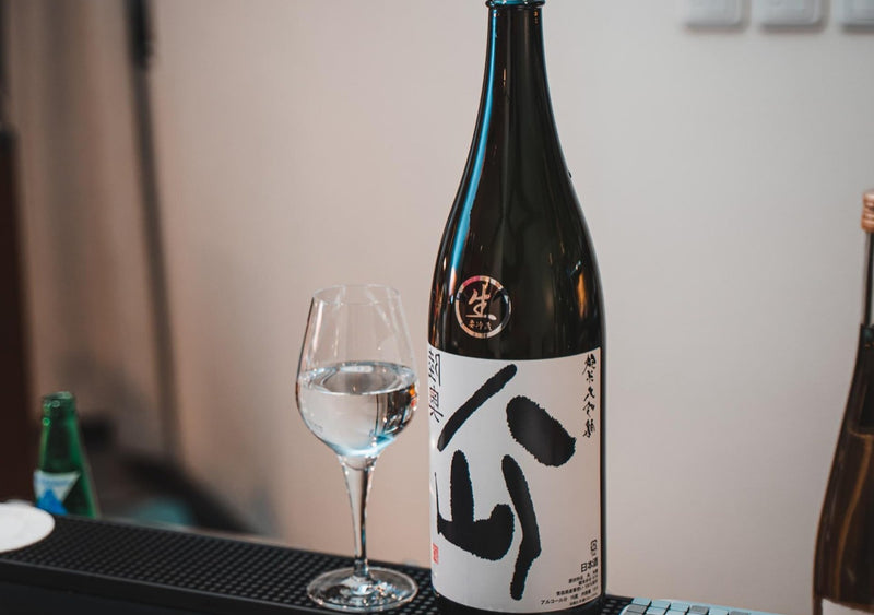 日本酒の水先案内人に導かれて。〈酒BARつなぐ〉で癒しのときを過ごす。【鷹匠小路】